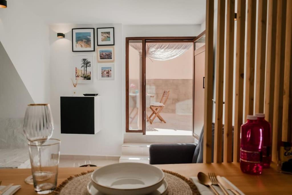Compleet En Modern Appartement In Het Authentieke Stadshart Villajoyosa Exteriör bild